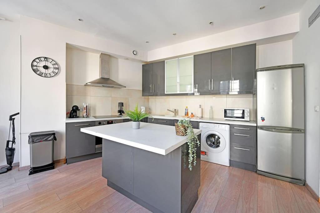 Pops Flat - Parking Prive Gratuit - Wi-Fi - Ac Clim Avignon Exterior foto